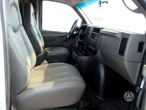 GMC Savana dalimis