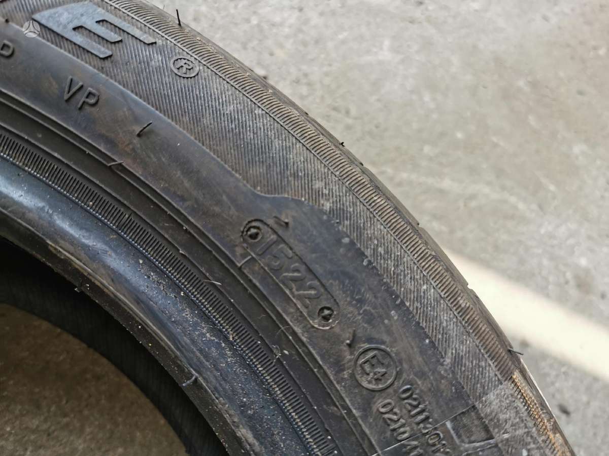 Triangle, summer 225/50 R17