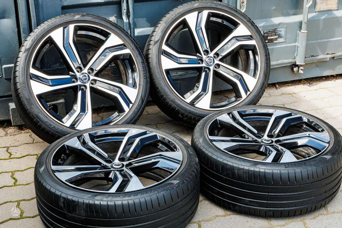 -Kita- Volvo, light alloy, R22