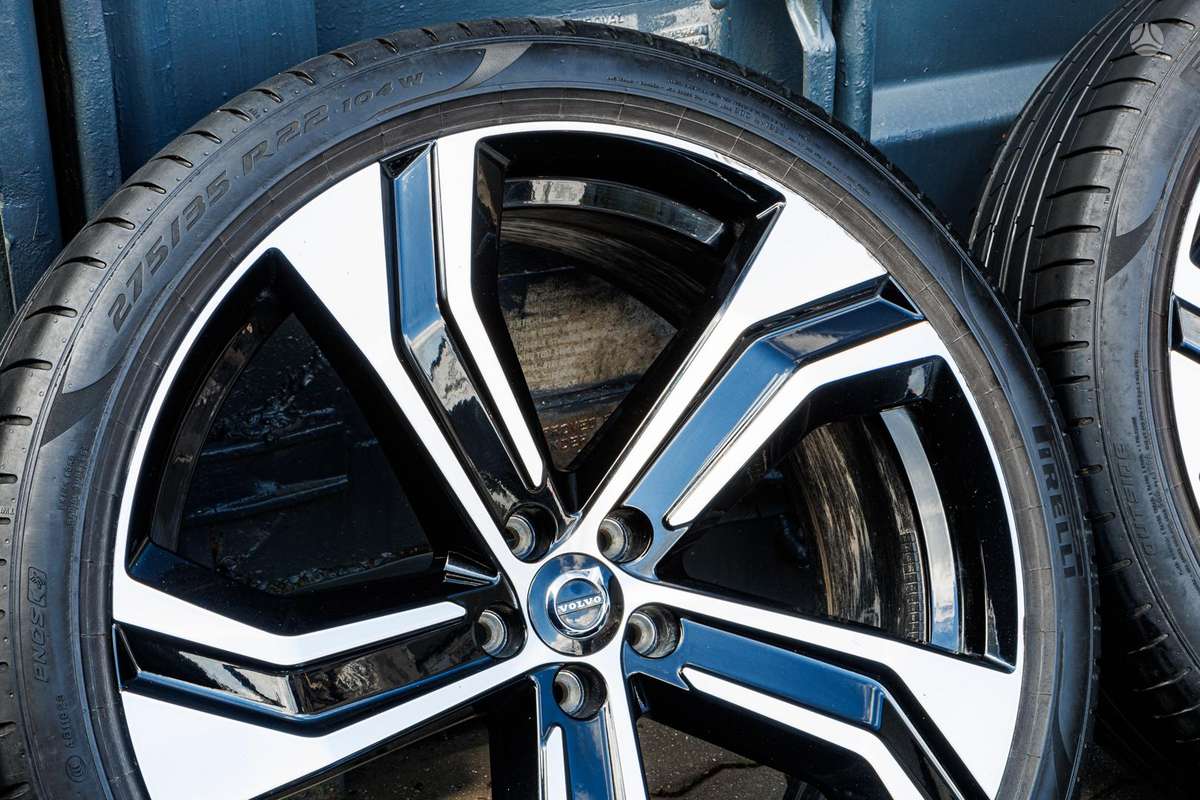 -Kita- Volvo, light alloy, R22