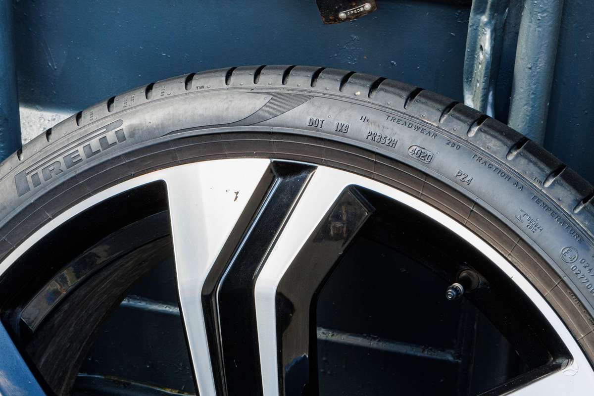 -Kita- Volvo, light alloy, R22