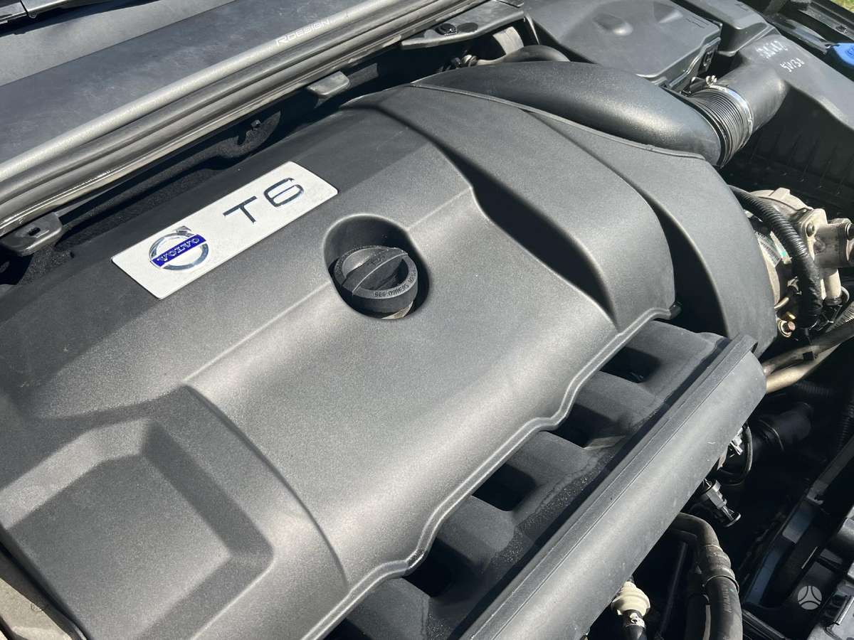Volvo S60, 3.0 l., Седан