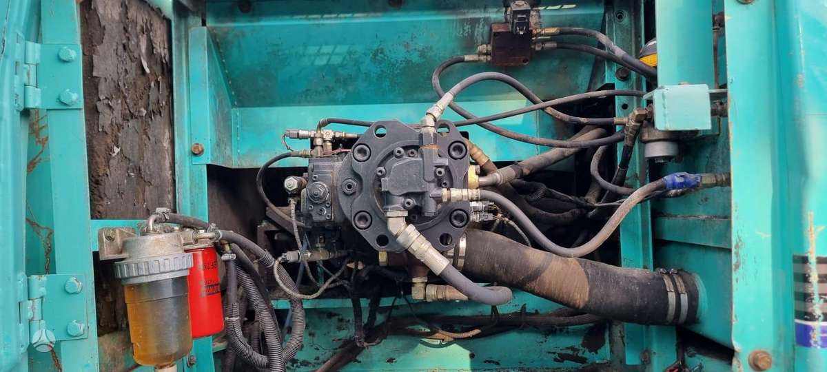 Kobelco SK330 LC – 6E, ekskavatori