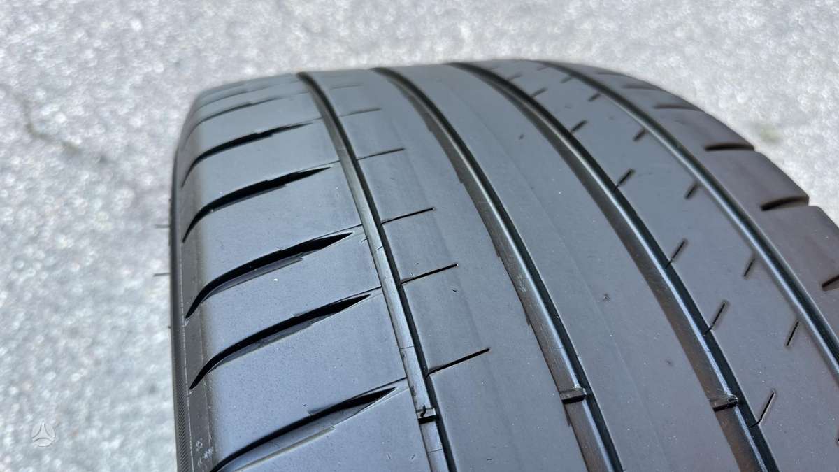 Michelin Pilot Sport 4, летние 285/40 R20