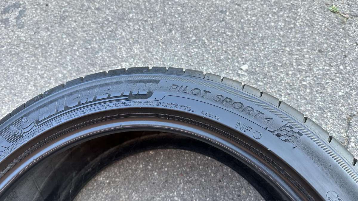 Michelin Pilot Sport 4, летние 285/40 R20