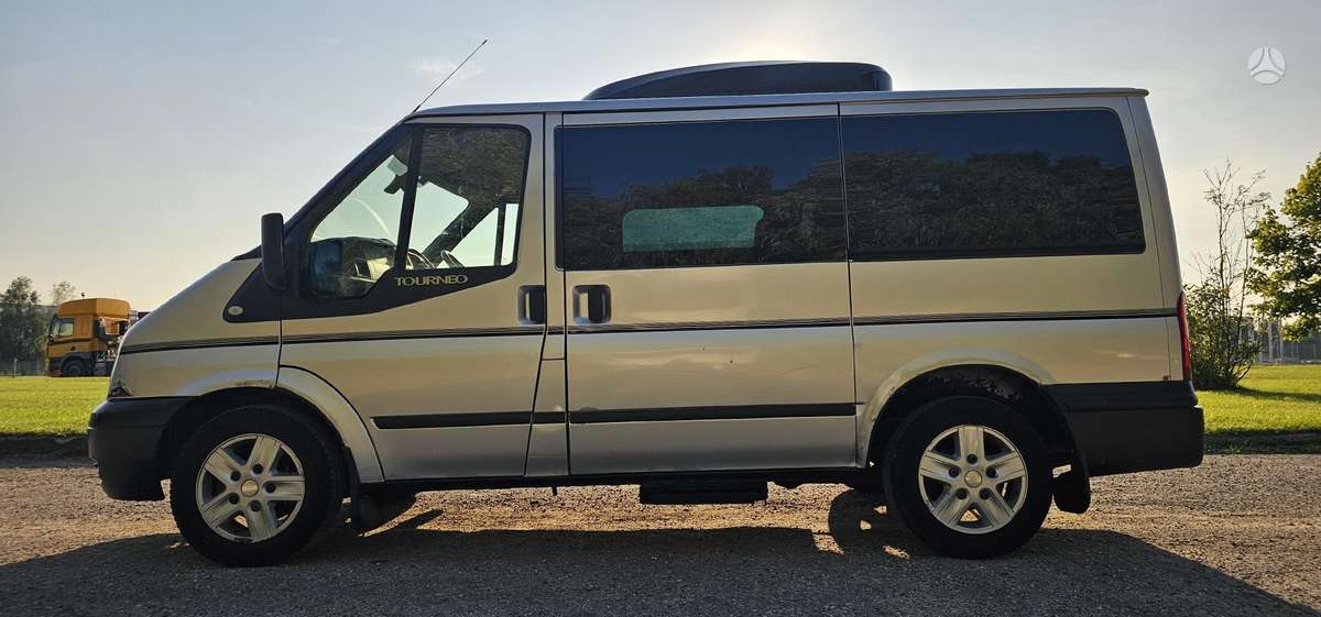 Ford Tourneo for parts