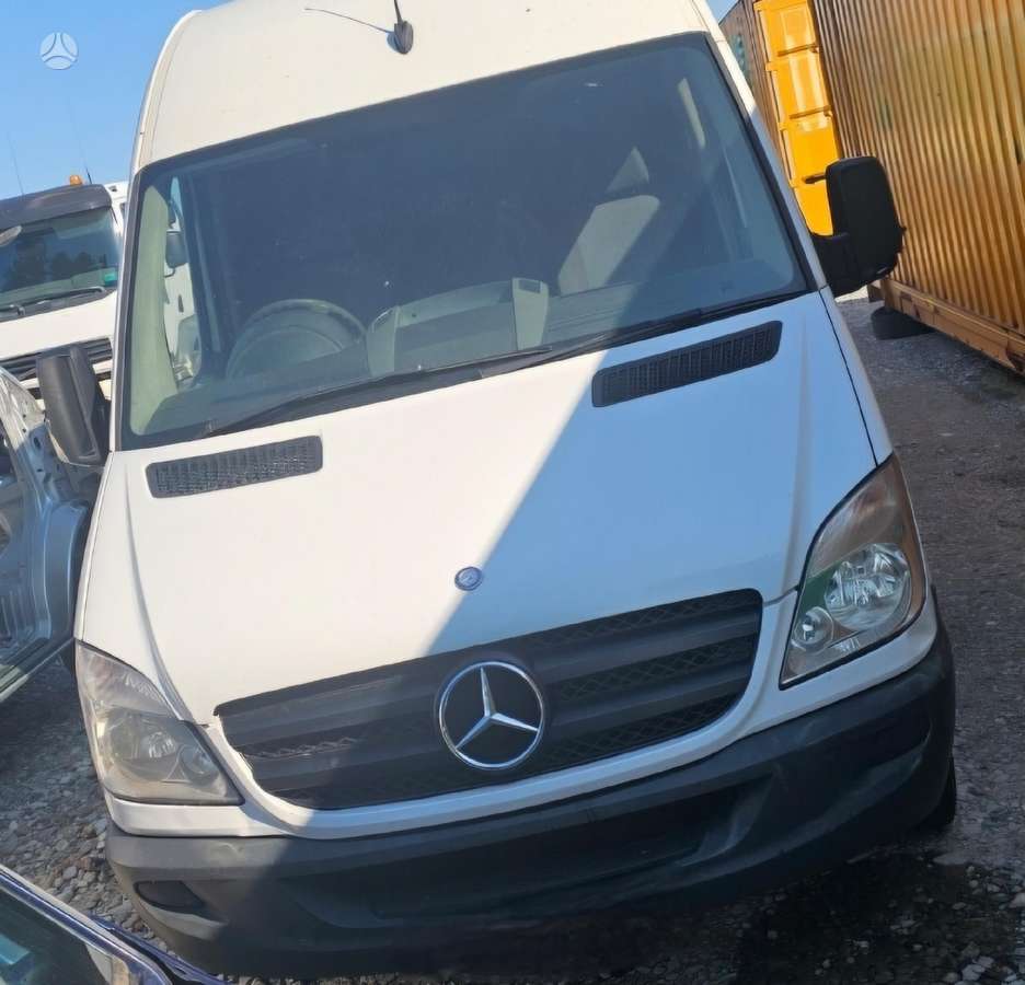 Mercedes-Benz Sprinter dalimis