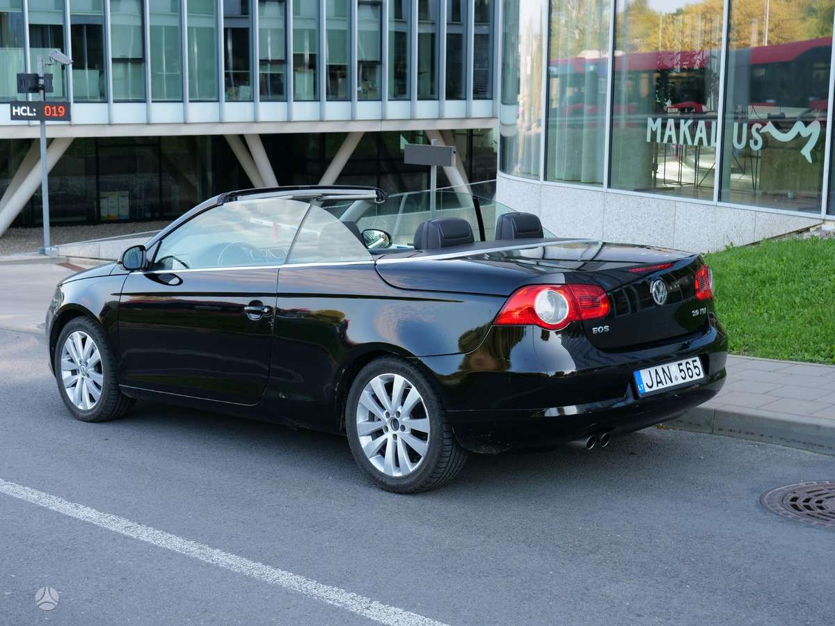 Volkswagen Eos, 2.0 l., convertible