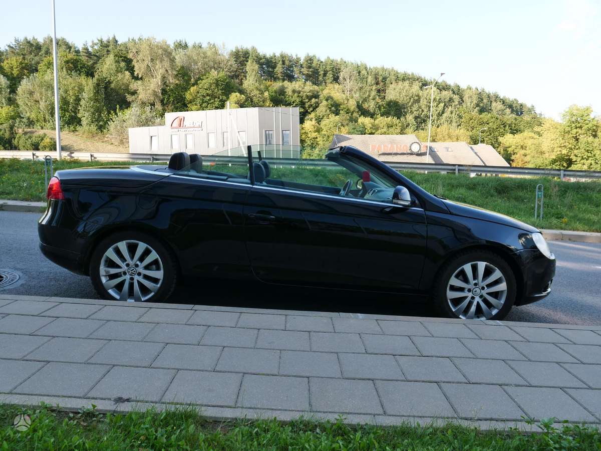 Volkswagen Eos, 2.0 l., convertible