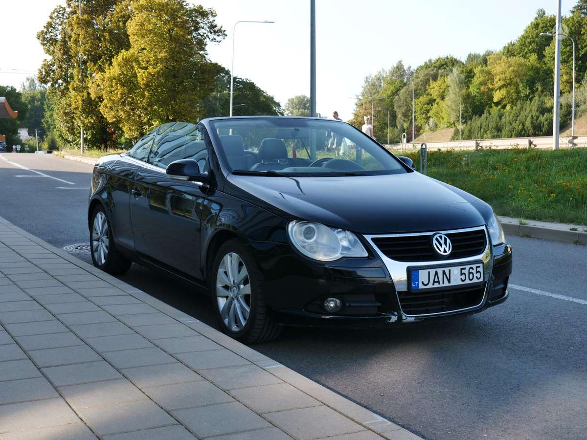 Volkswagen Eos, 2.0 l., convertible