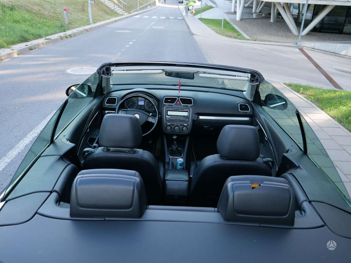 Volkswagen Eos, 2.0 l., convertible