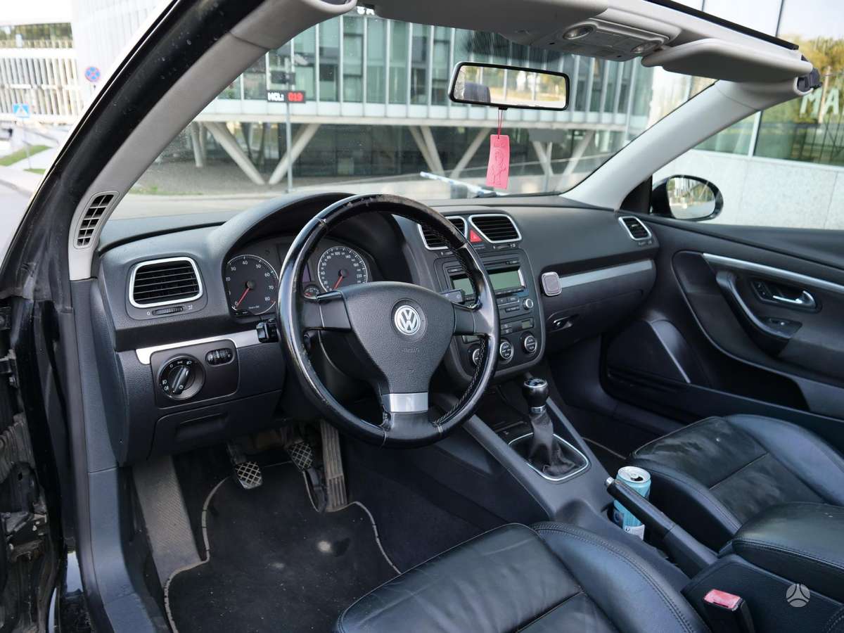 Volkswagen Eos, 2.0 l., convertible