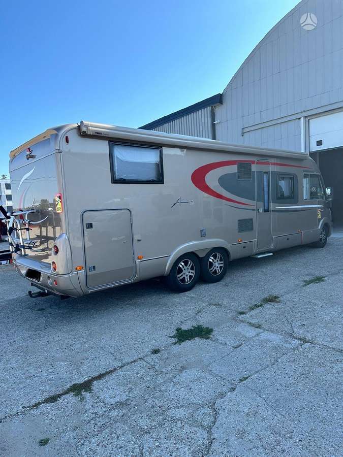 Bürstner Aviano i875, campers