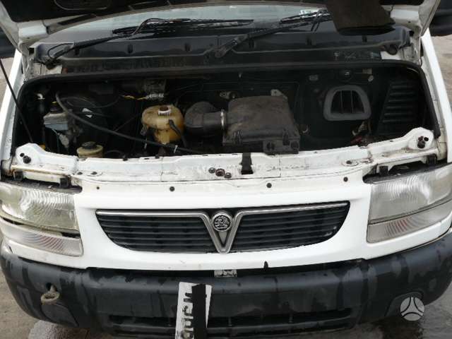 Opel Movano, preču