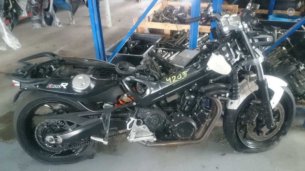 BMW F 800 R, street / classic