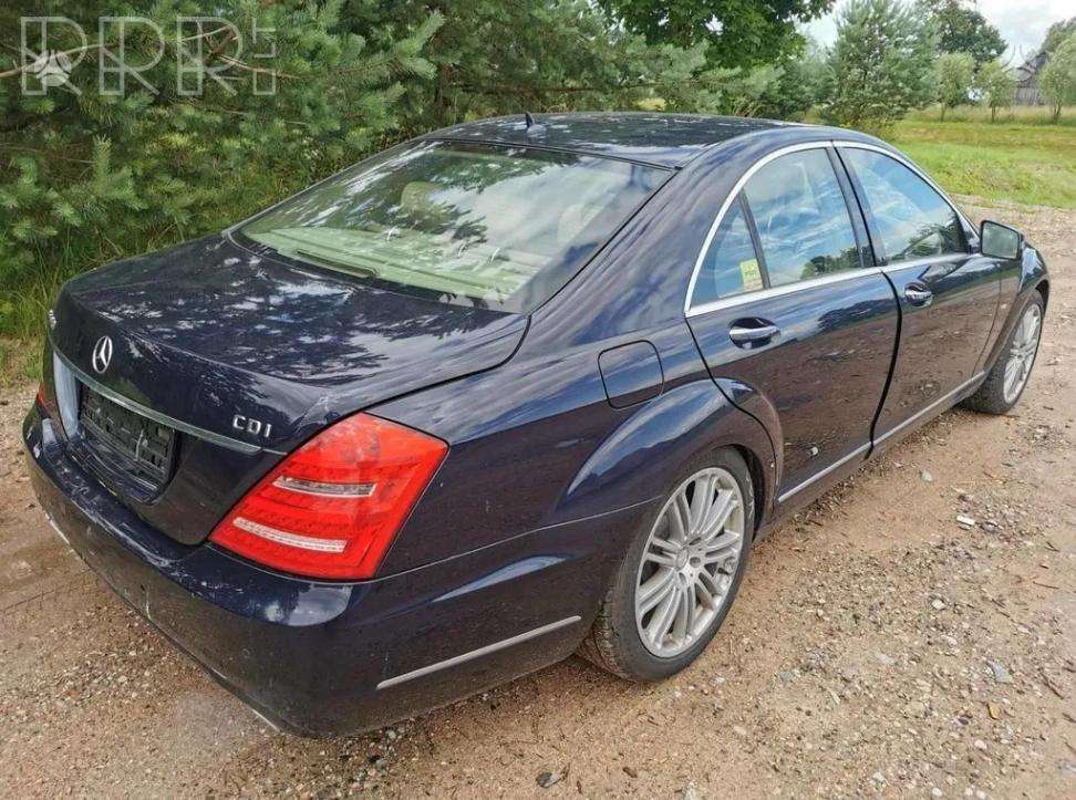Mercedes-Benz S350 dalimis