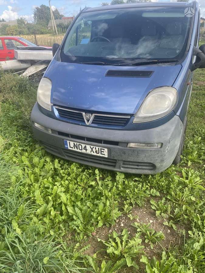 Opel Vivaro, cargo vans