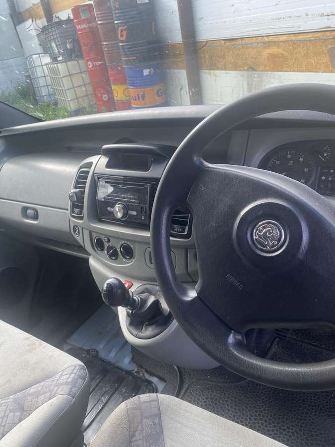 Opel Vivaro, preču