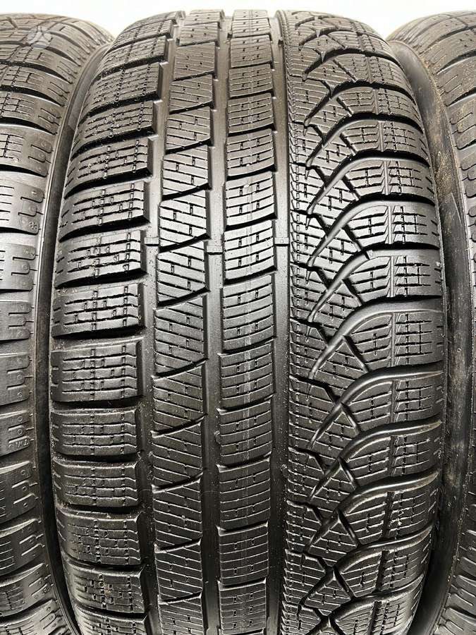 Pirelli P-Zero Winter 2024m, winter 245/50 R19