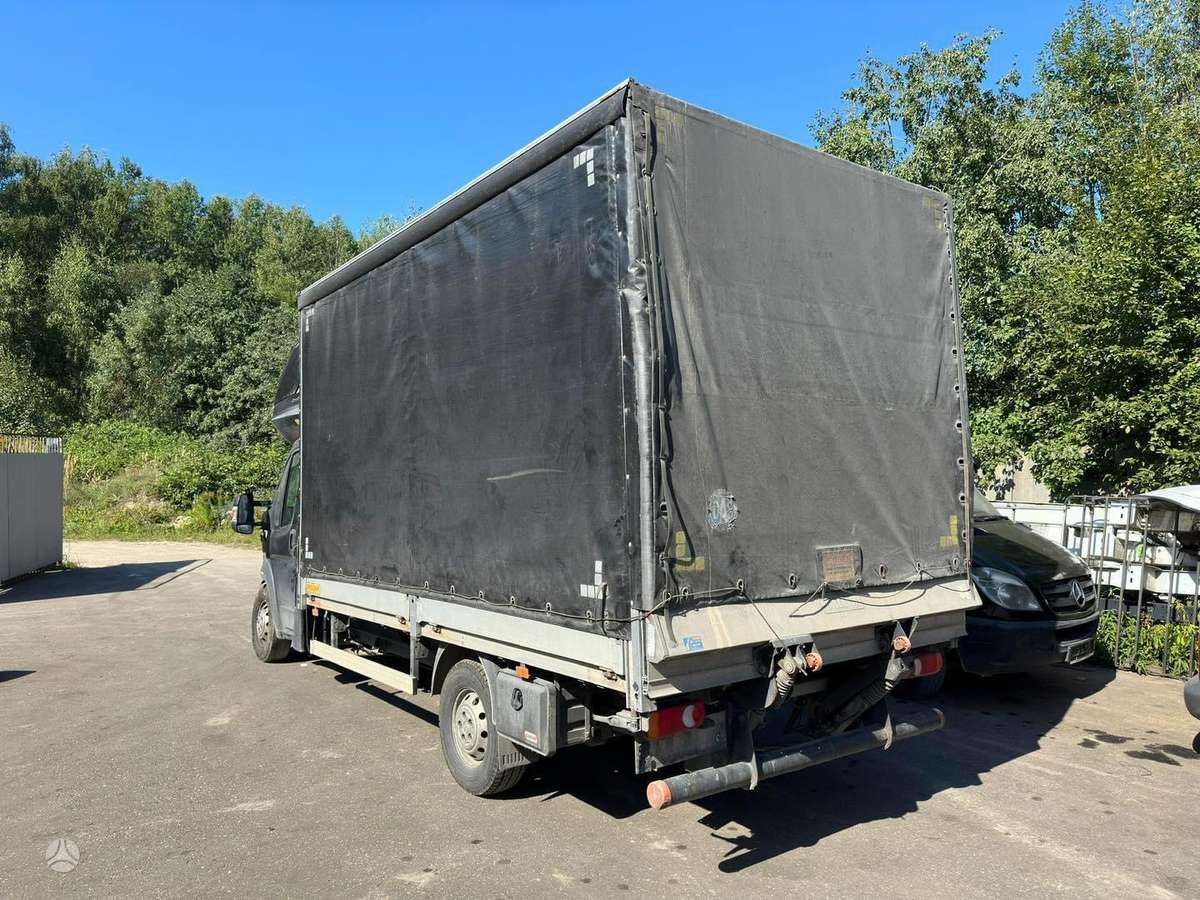 Peugeot Boxer, preču