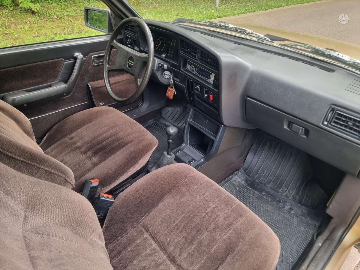 Opel Ascona, 1.8 l., Седан