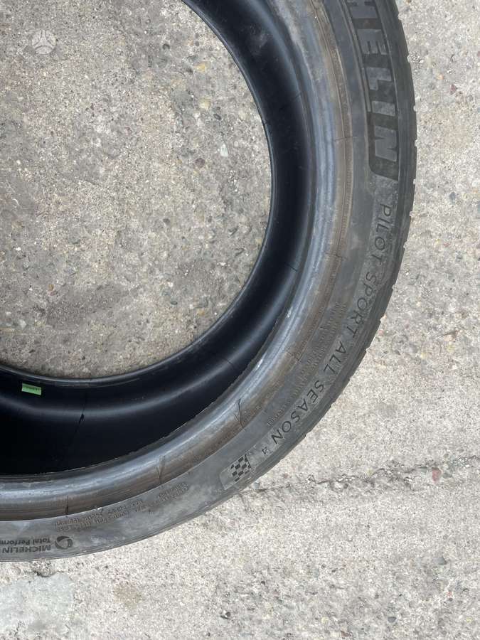 Michelin, всесезонные 275/35 R20
