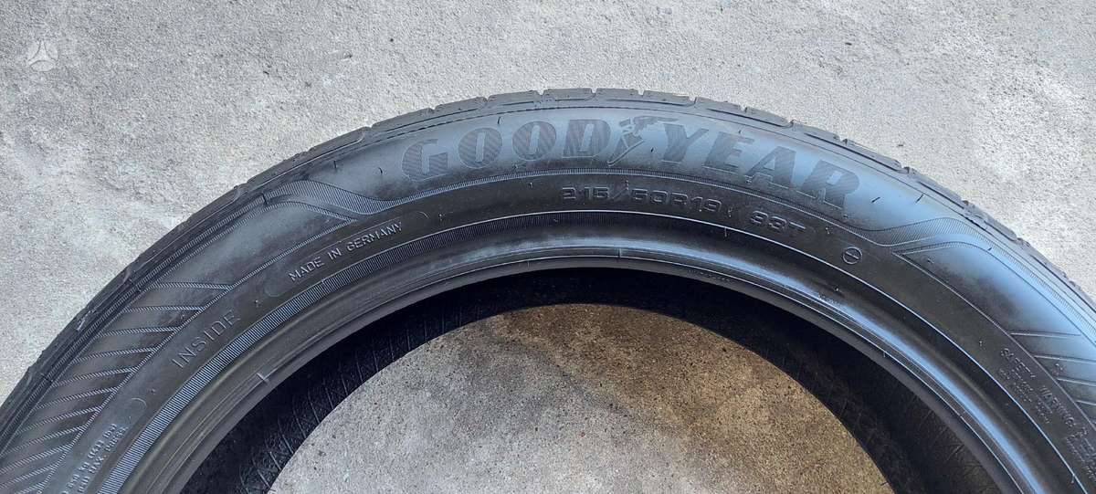 Goodyear, summer 215/50 R19