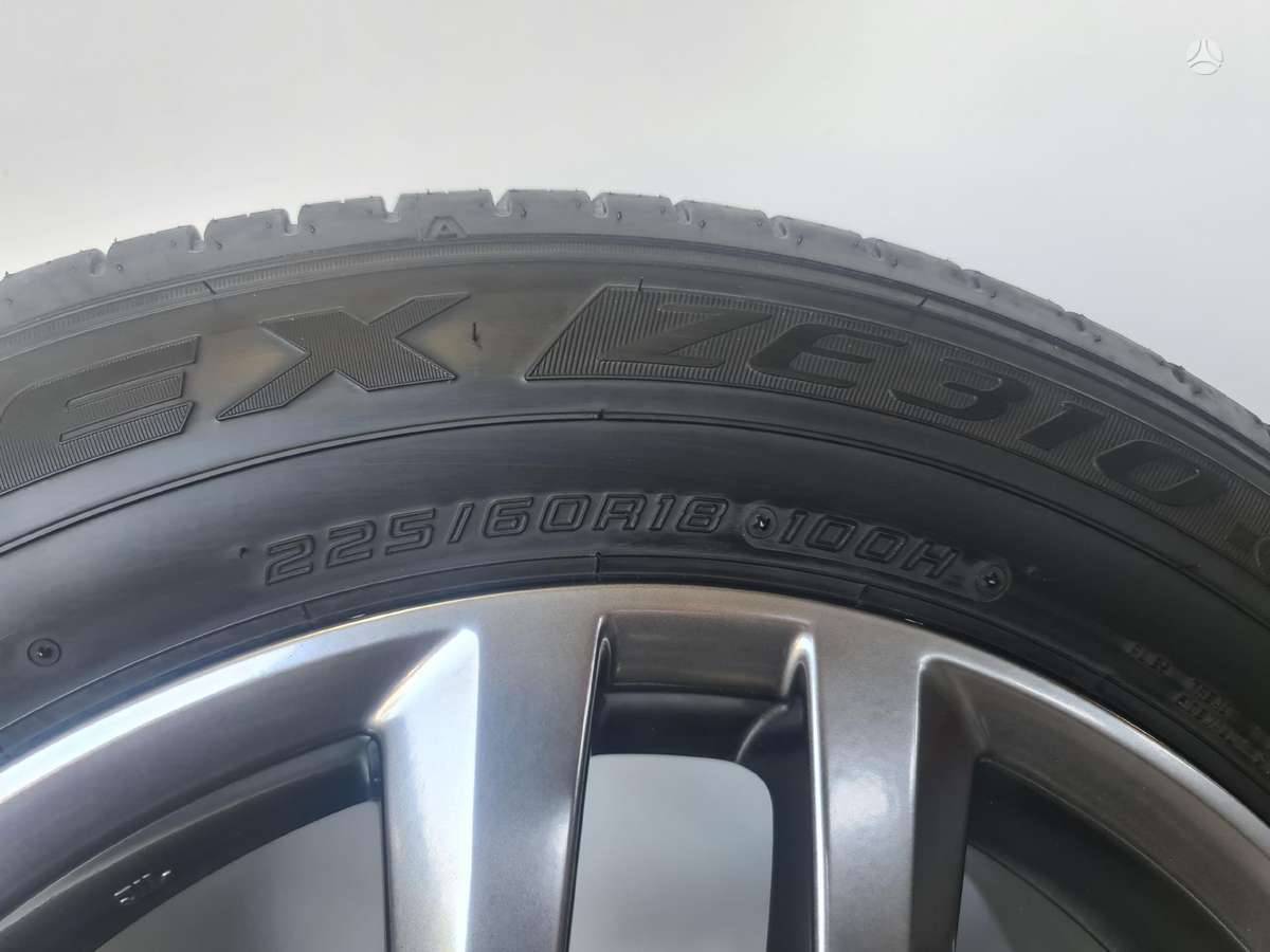Lexus, vieglmetāla, R18