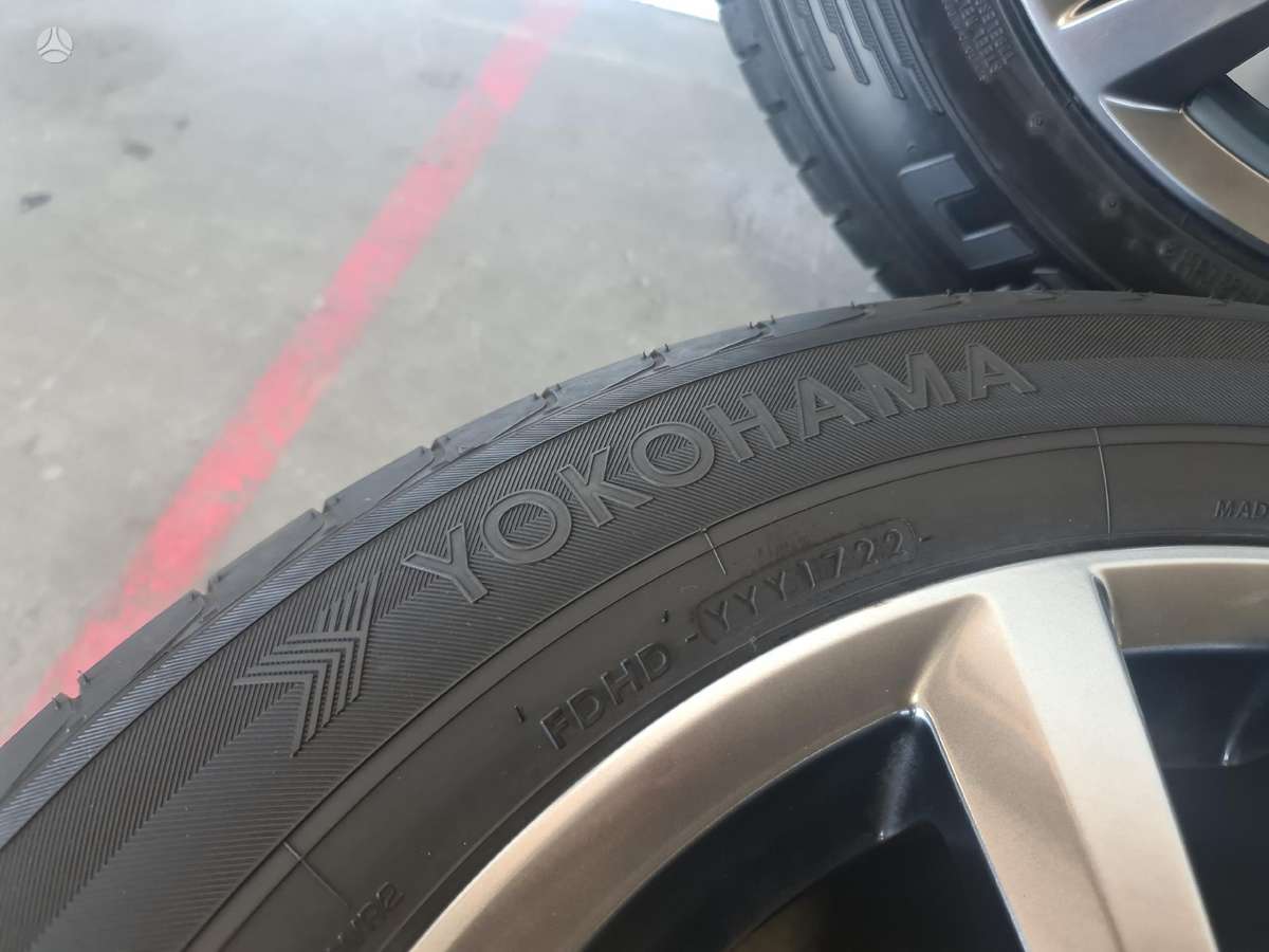 Lexus, vieglmetāla, R18