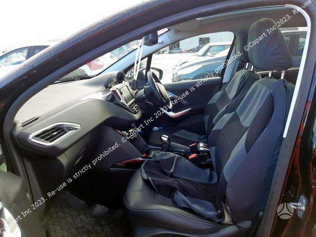 Peugeot 2008, YH01, dalimis