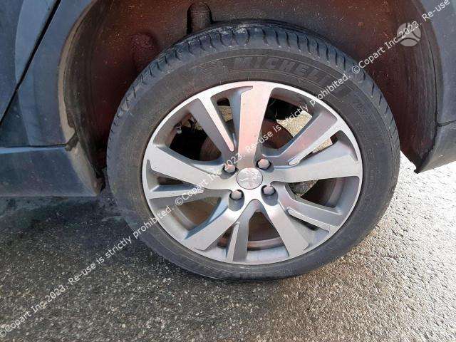 Peugeot 2008, YH01, dalimis