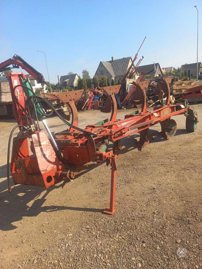 Kverneland EG-100, плуги