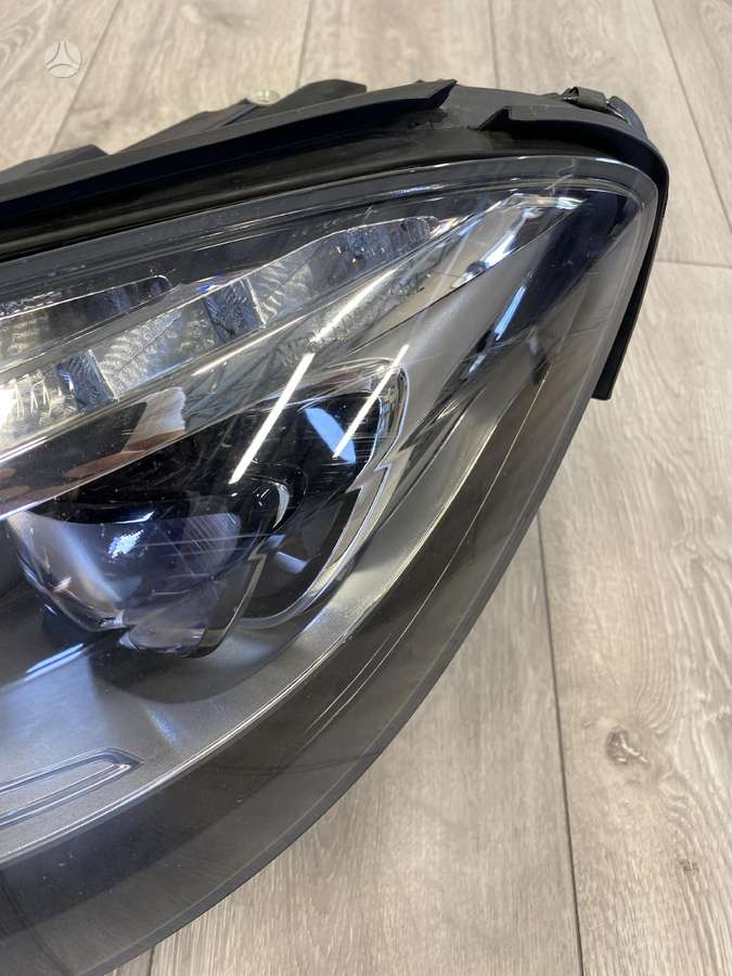 Mercedes-Benz S klasė lights