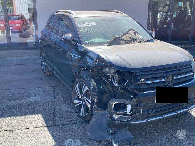 Volkswagen T-Cross dalimis