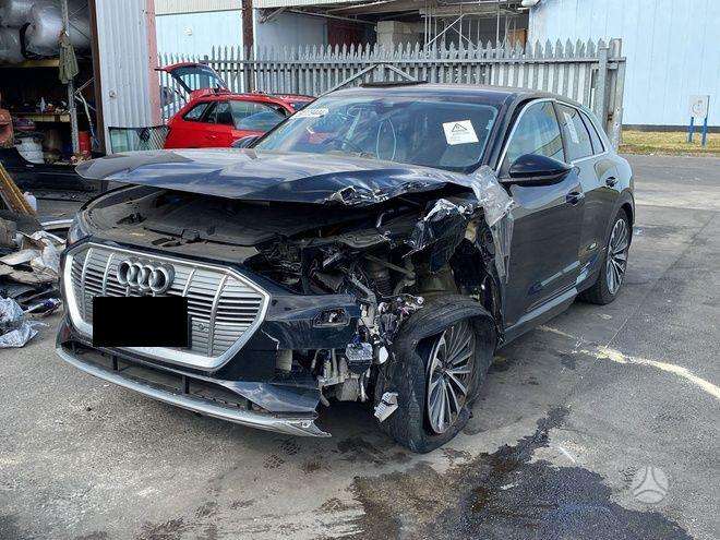 Audi e-tron for parts