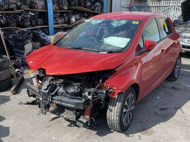Renault Zoe по частям