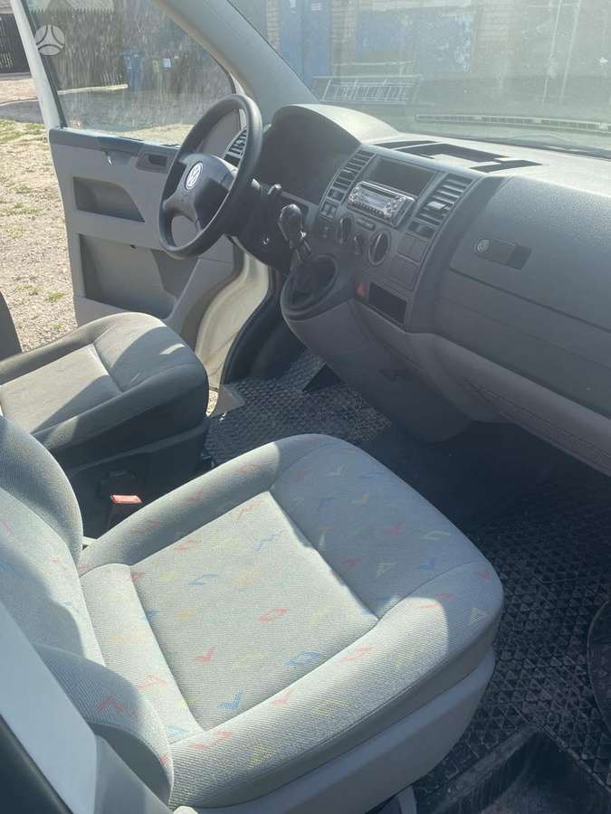 Volkswagen Caravelle, passenger vans
