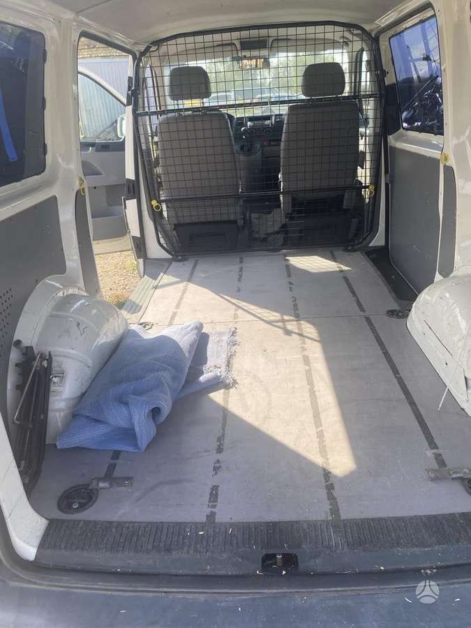 Volkswagen Caravelle, passenger vans