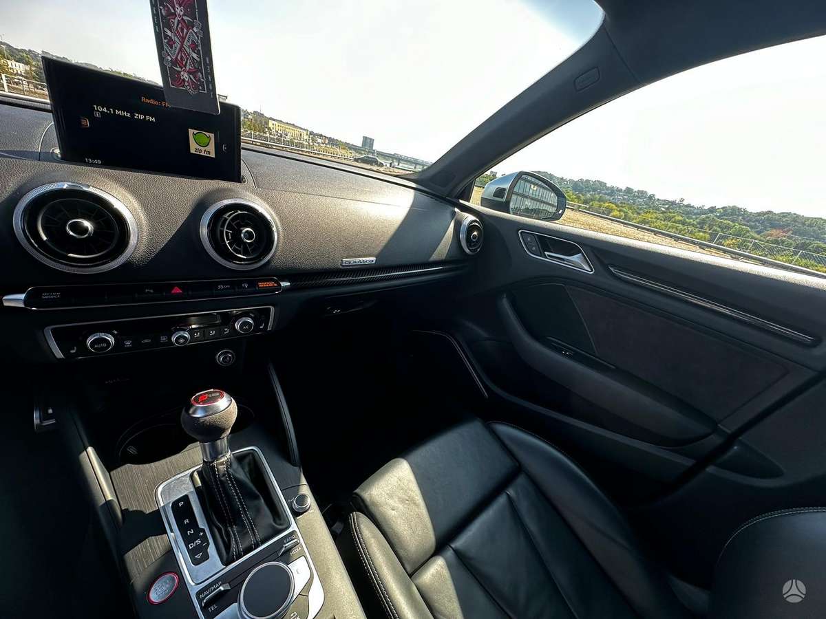Audi RS 3, 2.5 l., Седан