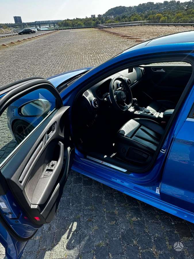 Audi RS 3, 2.5 l., Седан