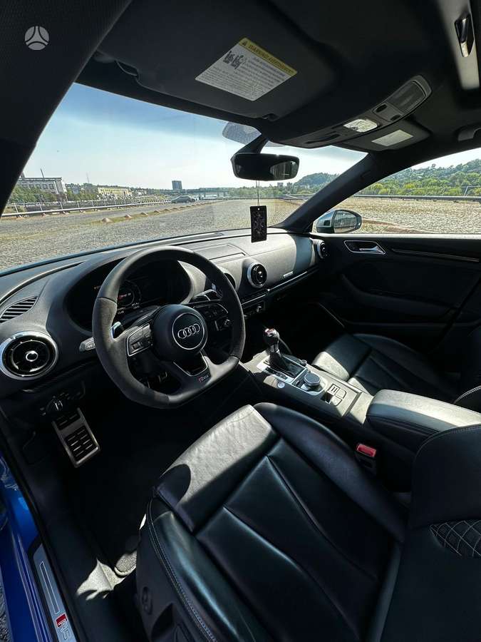 Audi RS 3, 2.5 l., Седан
