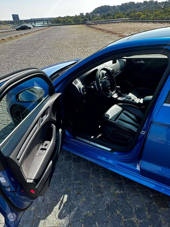 Audi RS 3, 2.5 l., Седан