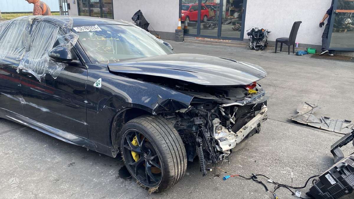 Alfa Romeo Giulia по частям