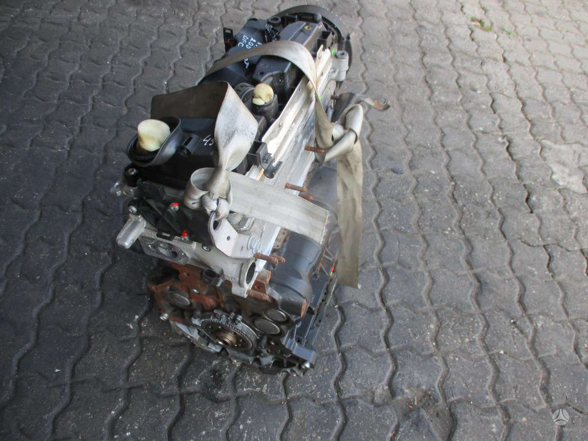 Volkswagen Passat Variklis 2 0d dfc