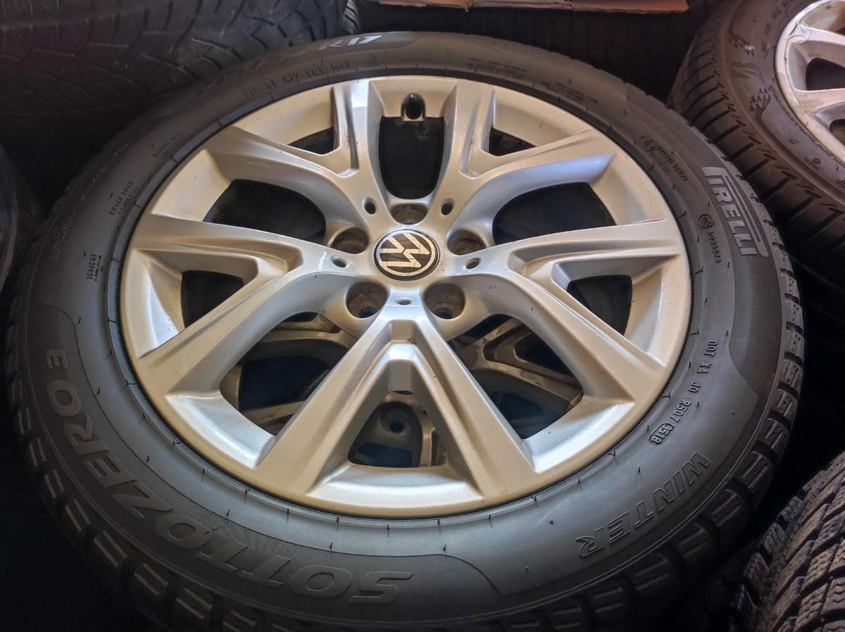 Volkswagen, light alloy, R17