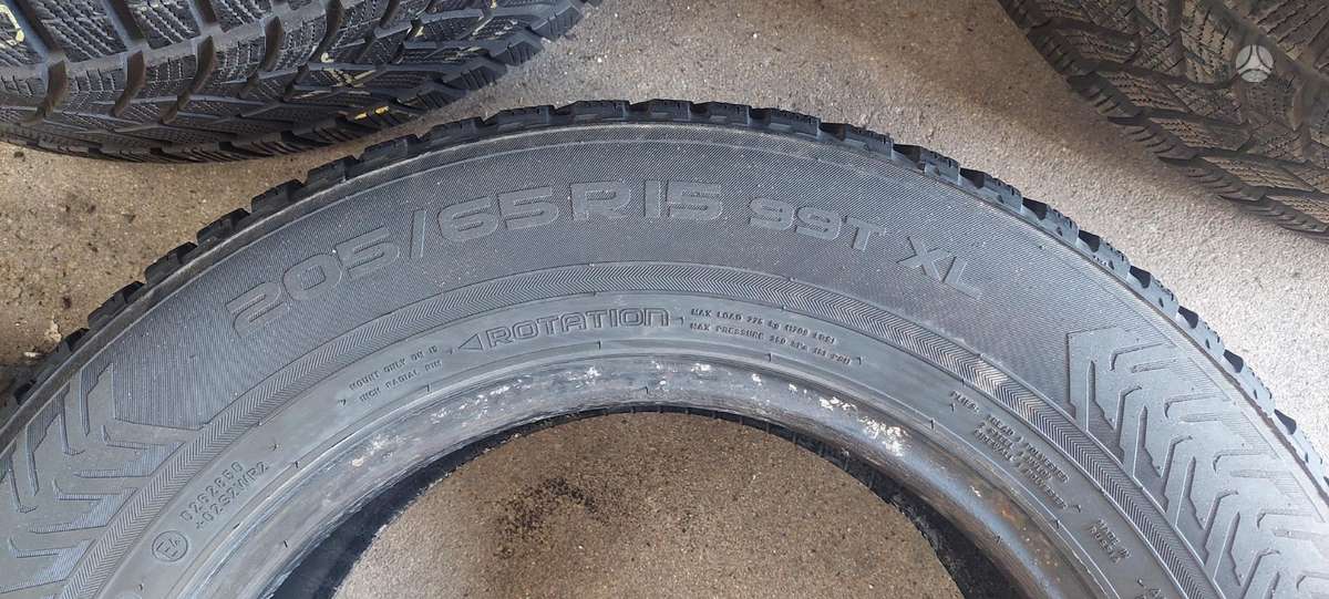 Nokian, žieminės 205/65 R15