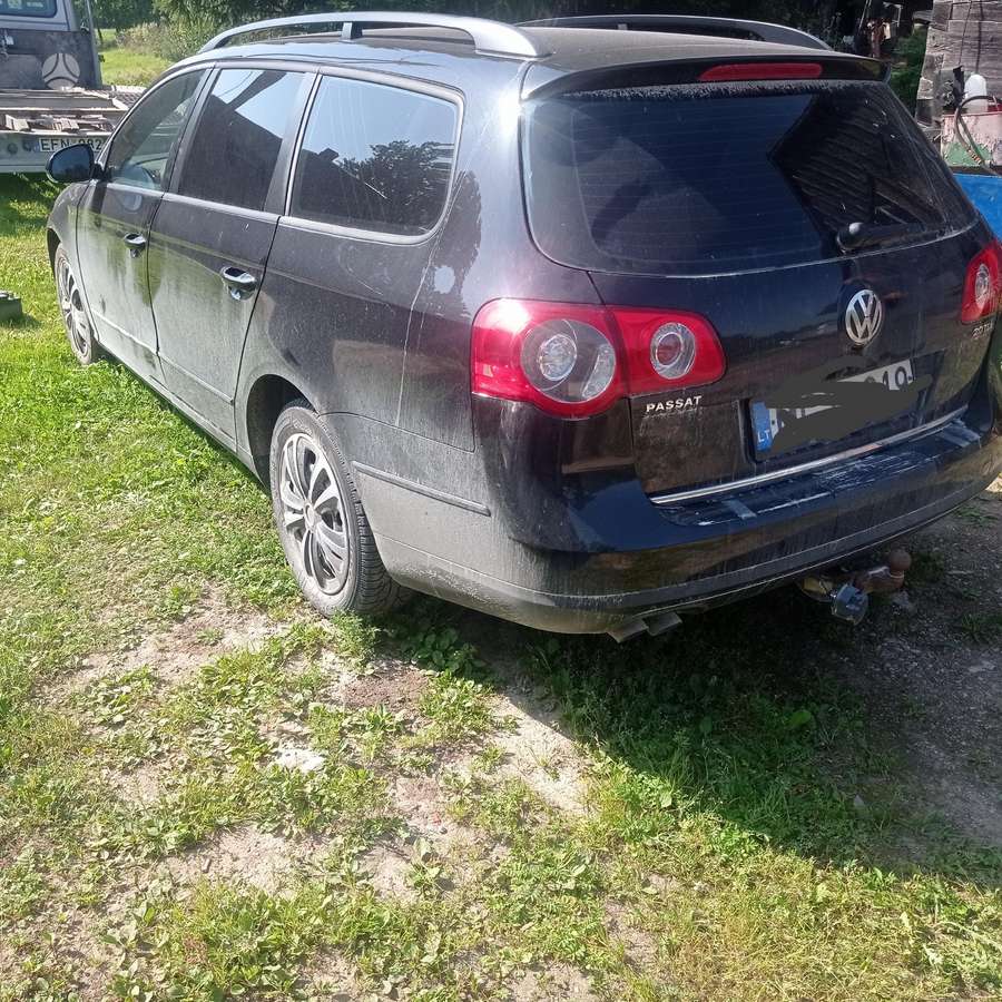 Volkswagen Passat for parts