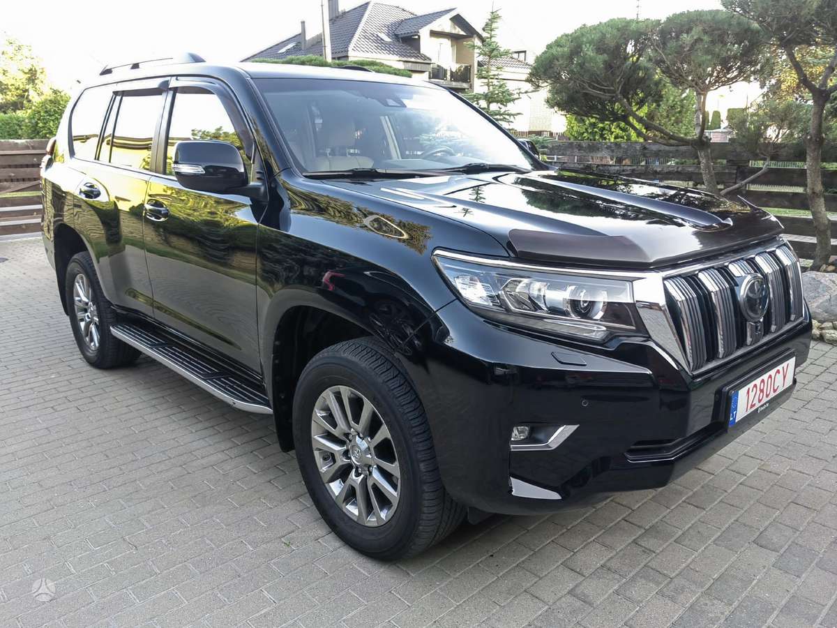 Toyota Land Cruiser - 1