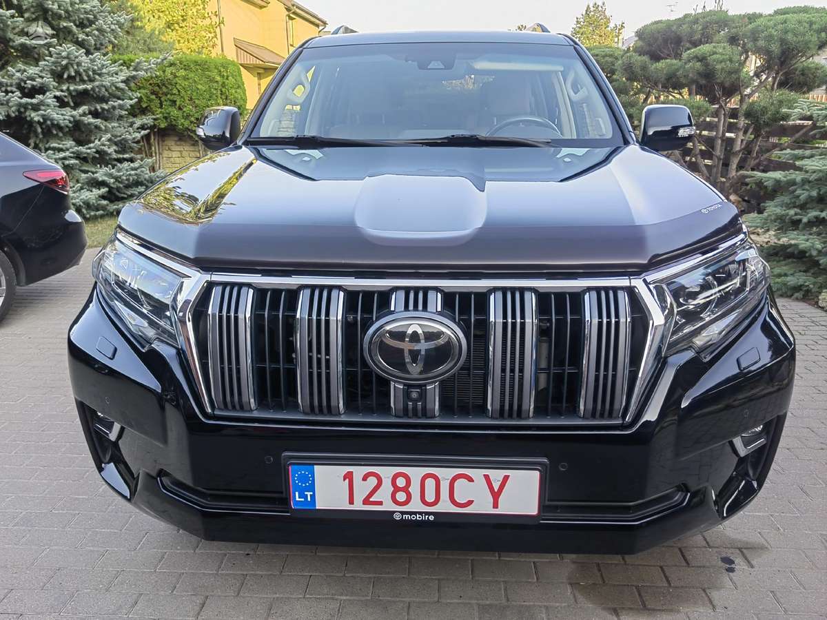 Toyota Land Cruiser - 3