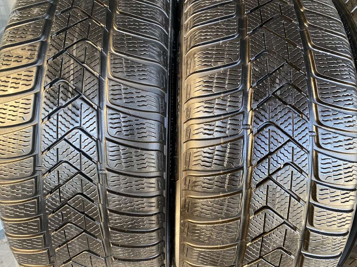 Pirelli Sottozero3, winter 225/45 R19